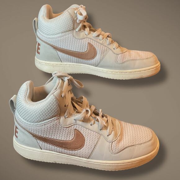 Wmn's 10 NIKE COURT BOROUGH Mid Premium Light Bone Ivory Sneakers 844907-003 EUC - Picture 3 of 12